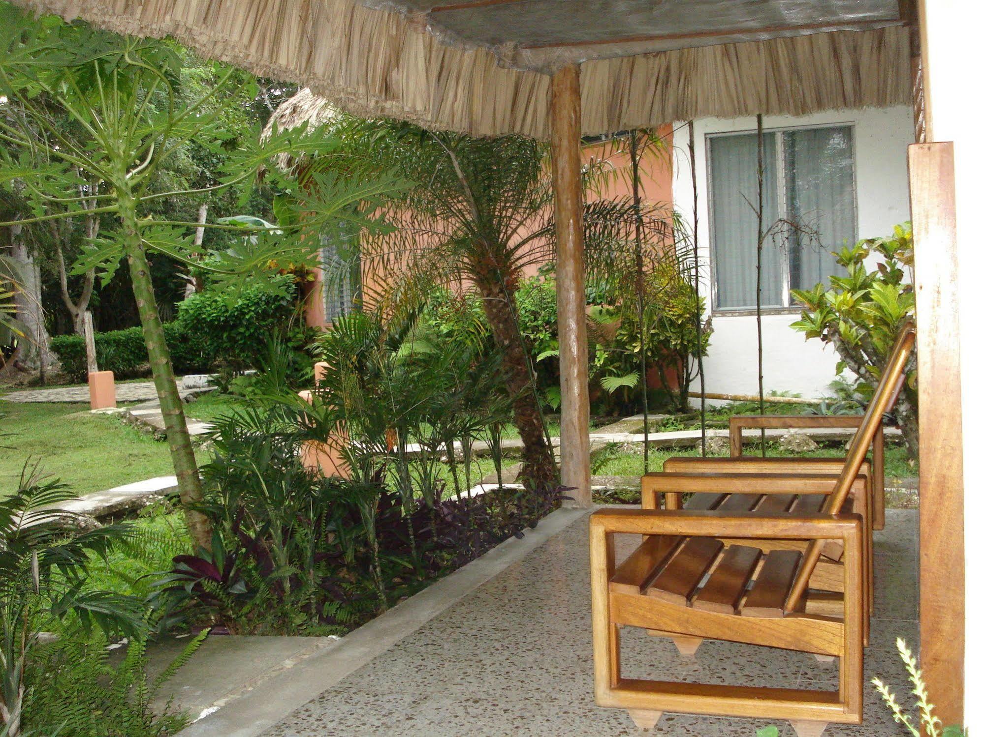 Hotel Tikal Inn Exterior foto